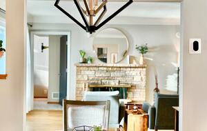 Peaceful Twin Lakes Waterfront Retreat Near Minneapolis - Minneapolis, Minnesota