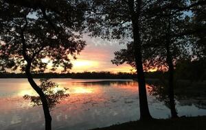 Peaceful Twin Lakes Waterfront Retreat Near Minneapolis - Minneapolis, Minnesota