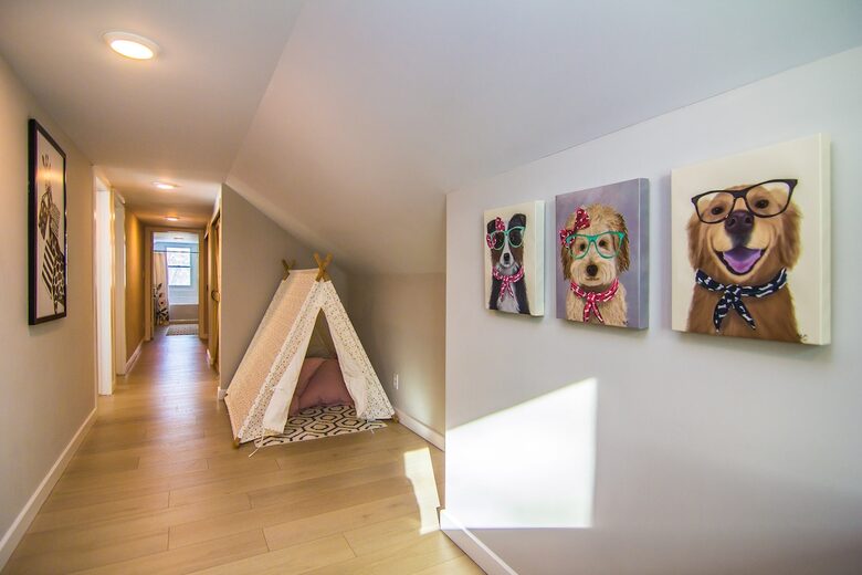 Peaceful Twin Lakes Waterfront Retreat Near Minneapolis - Minneapolis, Minnesota