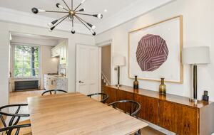 Elegant Multi-Level Townhouse in Prestigious Kensington - London, United Kingdom