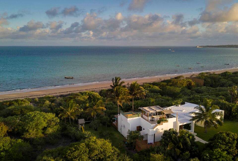 Luxury Oceanfront Villa with Panoramic Bazaruto Archipelago Views - Vilankulos, Mozambique