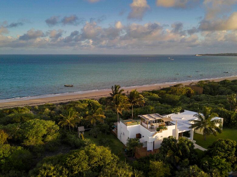 Luxury Oceanfront Villa with Panoramic Bazaruto Archipelago Views - Vilankulos, Mozambique