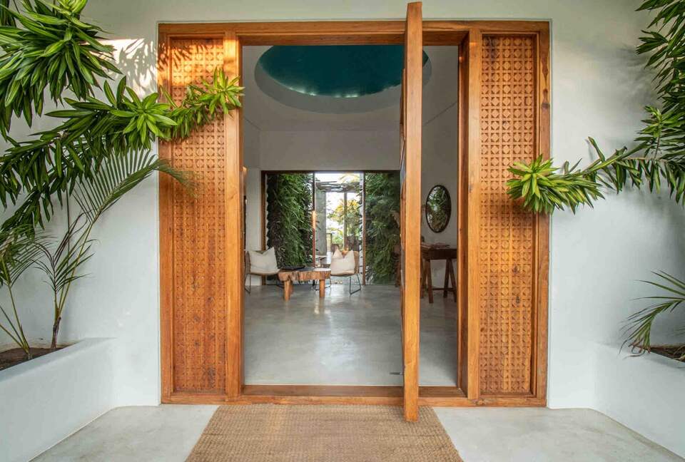 Luxury Oceanfront Villa with Panoramic Bazaruto Archipelago Views - Vilankulos, Mozambique