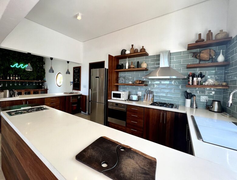 Luxury Oceanfront Villa with Panoramic Bazaruto Archipelago Views - Vilankulos, Mozambique