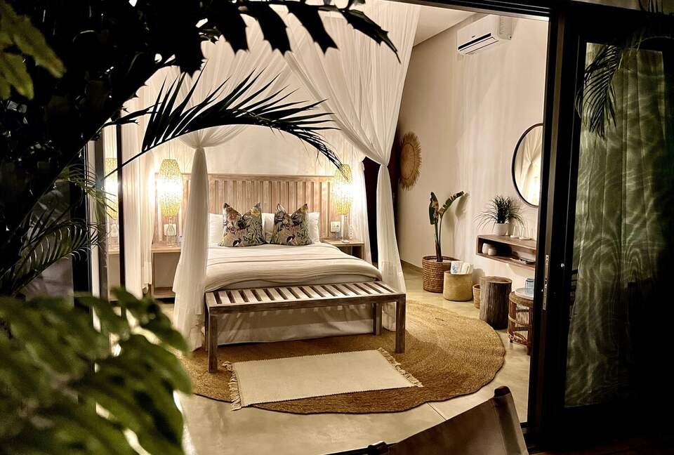 Luxury Oceanfront Villa with Panoramic Bazaruto Archipelago Views - Vilankulos, Mozambique