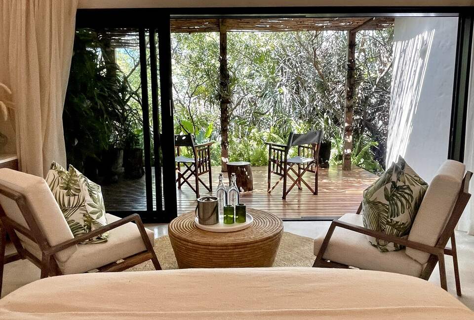 Luxury Oceanfront Villa with Panoramic Bazaruto Archipelago Views - Vilankulos, Mozambique