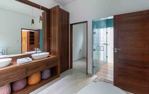 Luxury Oceanfront Villa with Panoramic Bazaruto Archipelago Views - Vilankulos, Mozambique