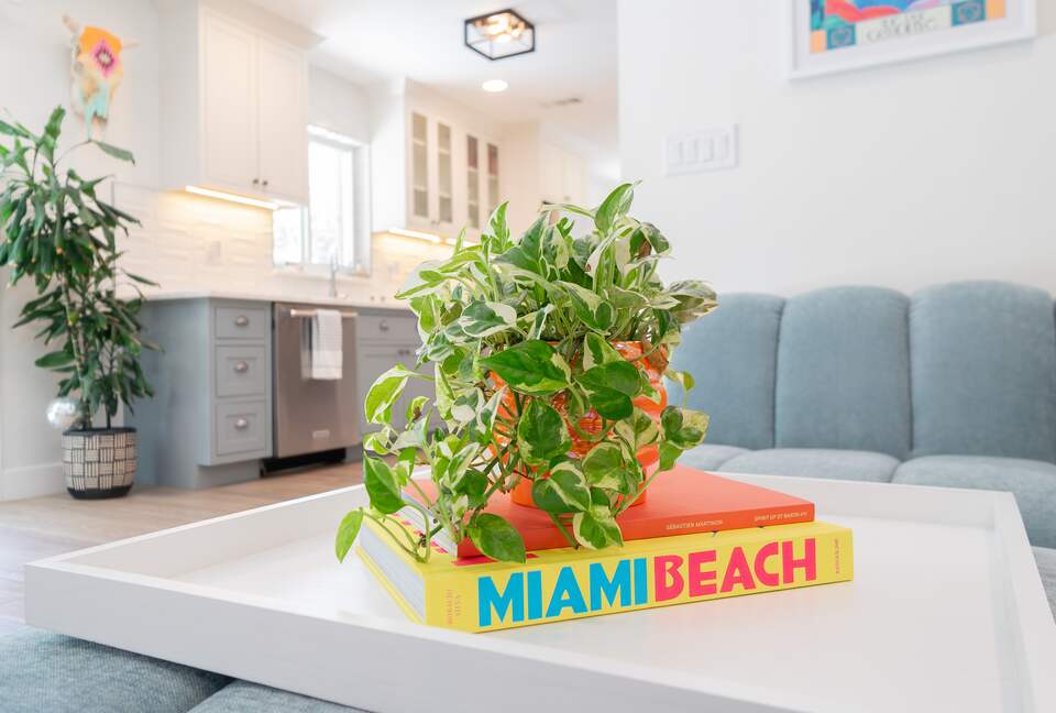 West Palm Bungalow - West Palm Beach, Florida