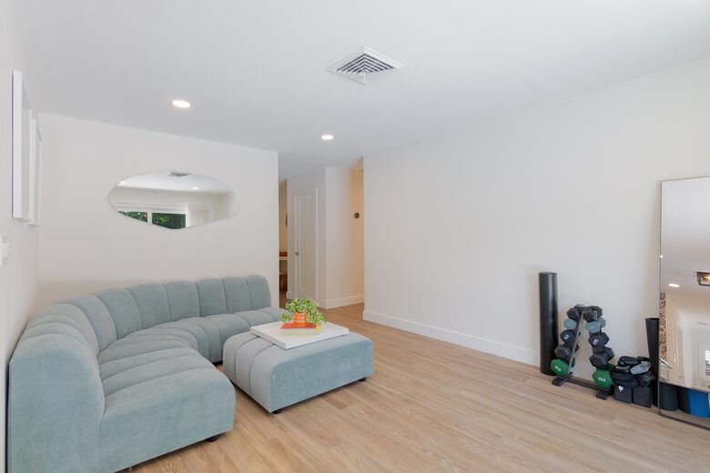 West Palm Bungalow - West Palm Beach, Florida