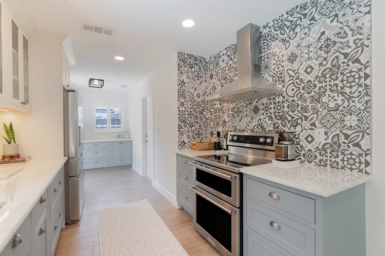 West Palm Bungalow - West Palm Beach, Florida