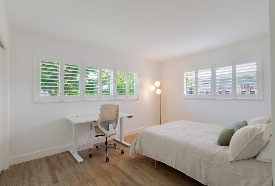 West Palm Bungalow - West Palm Beach, Florida