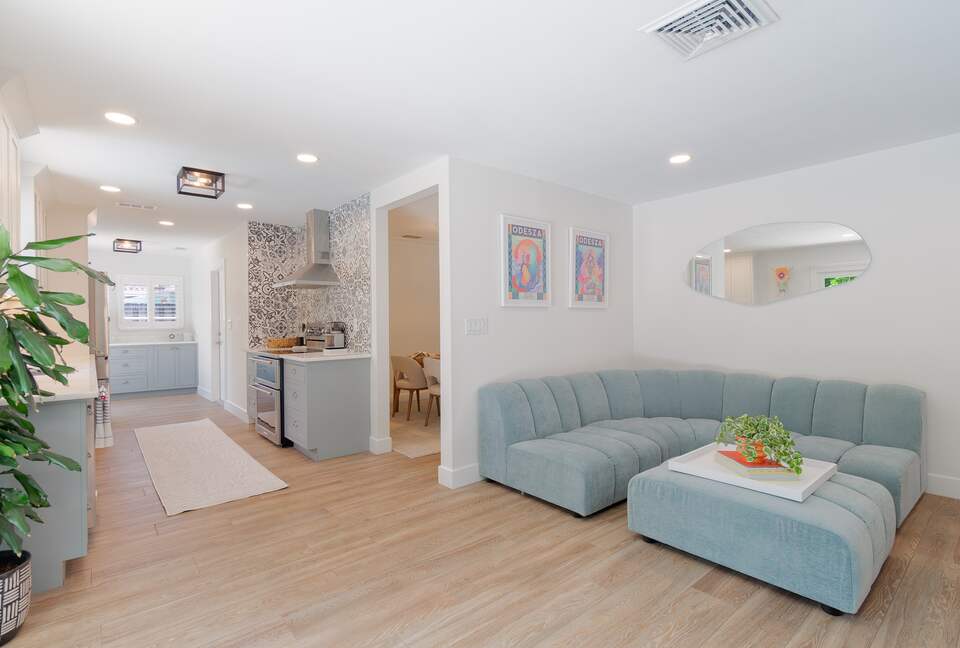 West Palm Bungalow - West Palm Beach, Florida