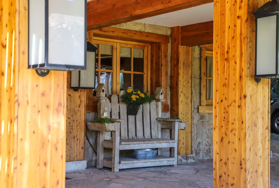 Argentinian Amazement with Boundless Access to Nature and Close to Catedral Skiing! - Bariloche, Argentina