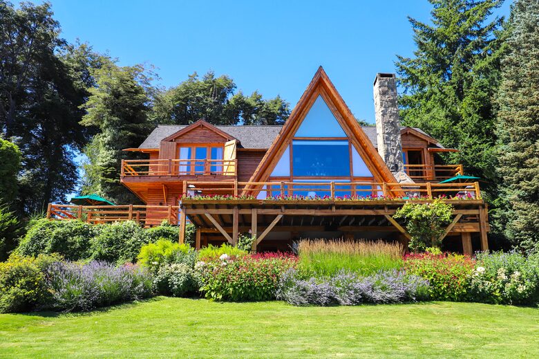 Argentinian Amazement with Boundless Access to Nature and Close to Catedral Skiing! - Bariloche, Argentina