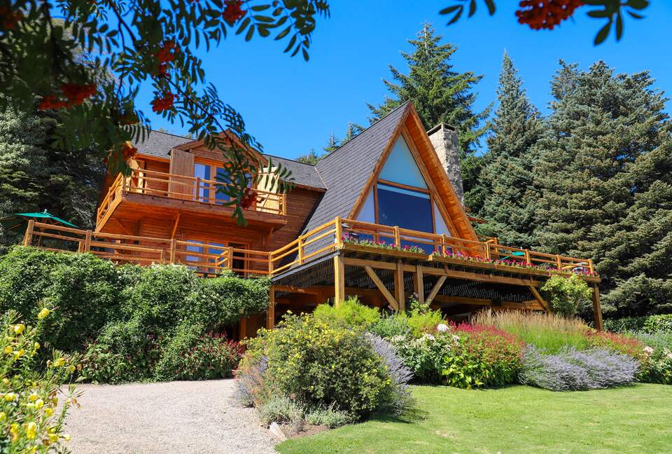 Argentinian Amazement with Boundless Access to Nature and Close to Catedral Skiing! - Bariloche, Argentina