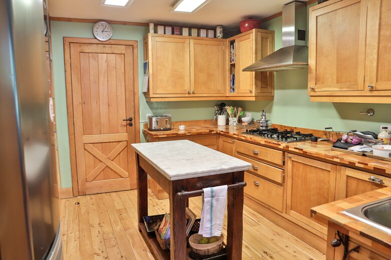 Argentinian Amazement with Boundless Access to Nature and Close to Catedral Skiing! - Bariloche, Argentina