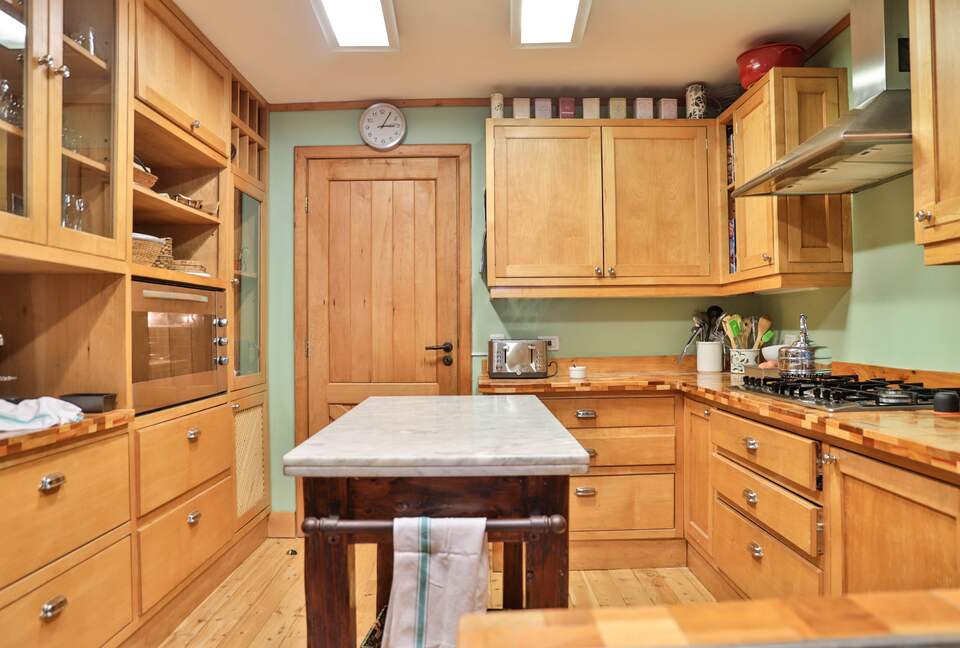 Argentinian Amazement with Boundless Access to Nature and Close to Catedral Skiing! - Bariloche, Argentina