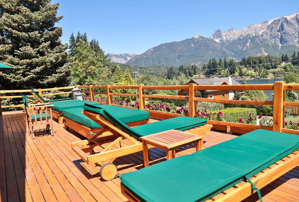 Argentinian Amazement with Boundless Access to Nature and Close to Catedral Skiing! - Bariloche, Argentina