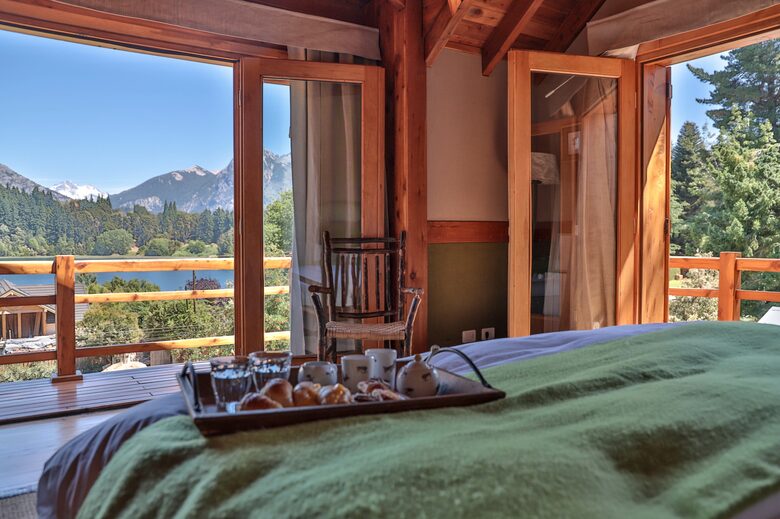 Argentinian Amazement with Boundless Access to Nature and Close to Catedral Skiing! - Bariloche, Argentina