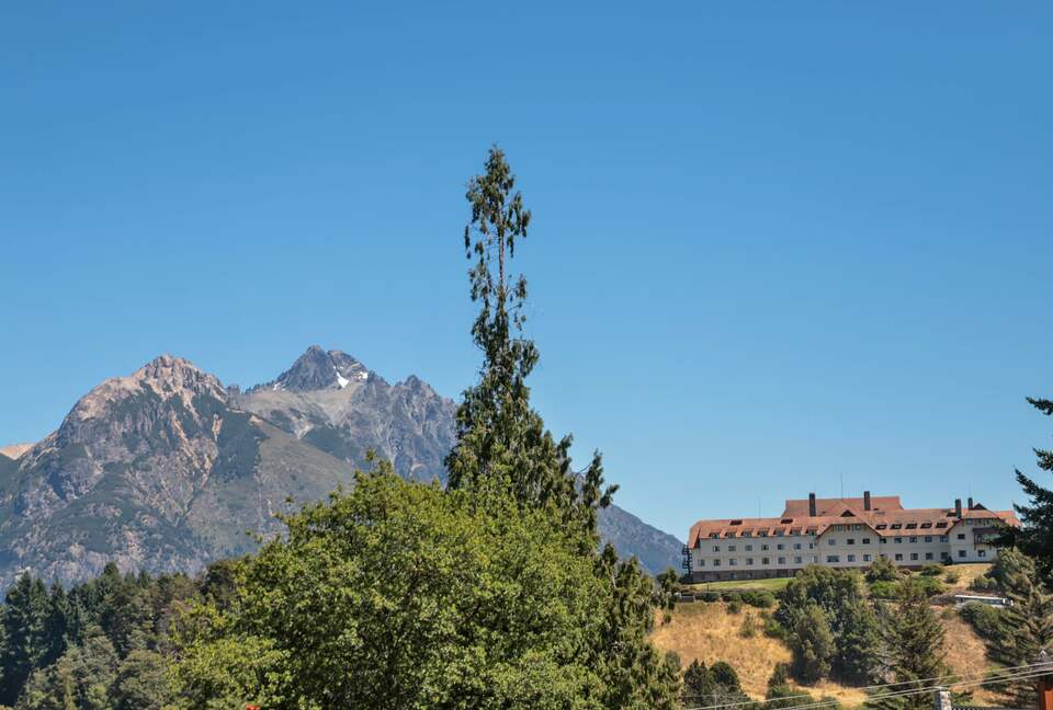 Argentinian Amazement with Boundless Access to Nature and Close to Catedral Skiing! - Bariloche, Argentina
