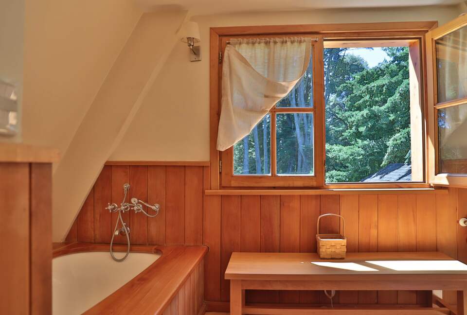 Argentinian Amazement with Boundless Access to Nature and Close to Catedral Skiing! - Bariloche, Argentina