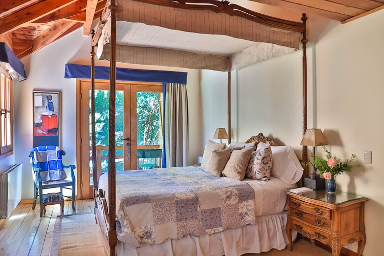 Argentinian Amazement with Boundless Access to Nature and Close to Catedral Skiing! - Bariloche, Argentina