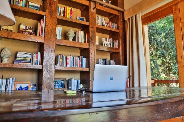 Argentinian Amazement with Boundless Access to Nature and Close to Catedral Skiing! - Bariloche, Argentina