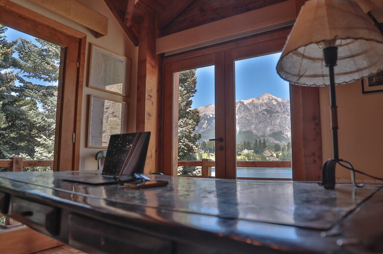 Argentinian Amazement with Boundless Access to Nature and Close to Catedral Skiing! - Bariloche, Argentina