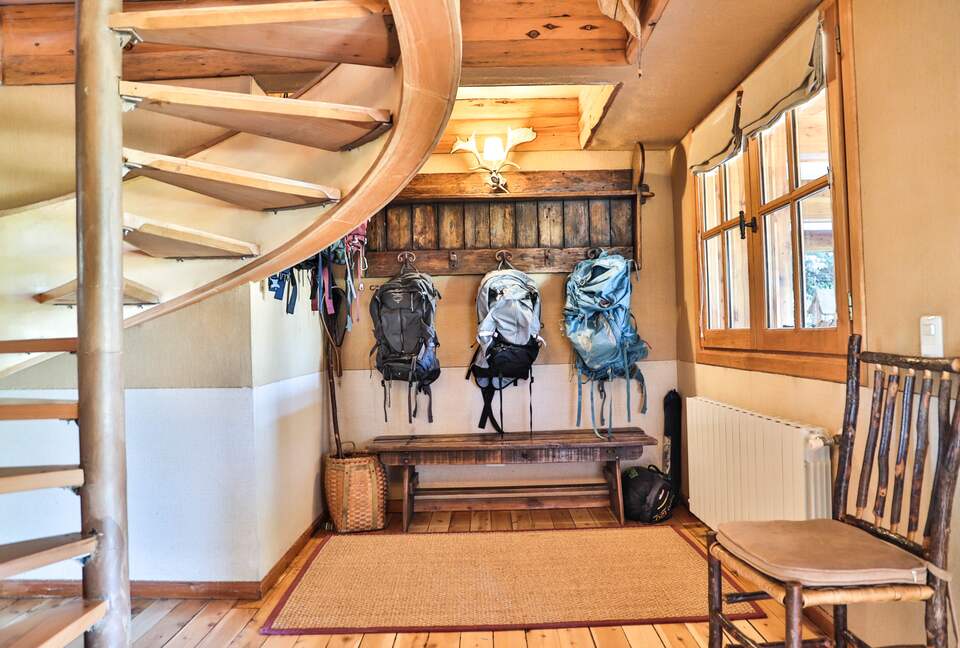 Argentinian Amazement with Boundless Access to Nature and Close to Catedral Skiing! - Bariloche, Argentina