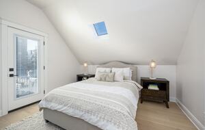 Urban Sophistication with Private Outdoor Living - Chicago, Illinois