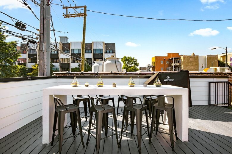 Urban Sophistication with Private Outdoor Living - Chicago, Illinois