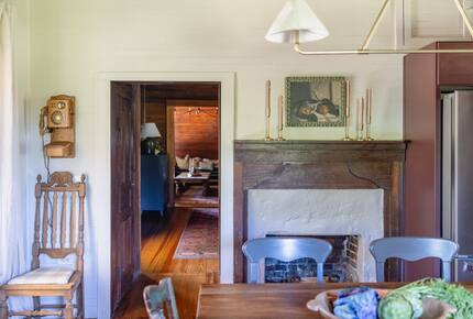 Charmed by History | A Pair of Thoughtfully Restored Retreats - Loganville, Georgia