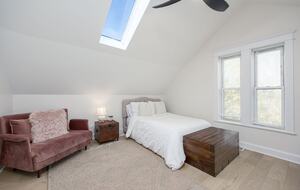 Urban Sophistication with Private Outdoor Living - Chicago, Illinois