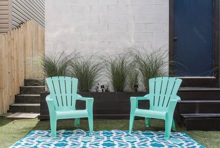 Urban Sophistication with Private Outdoor Living - Chicago, Illinois