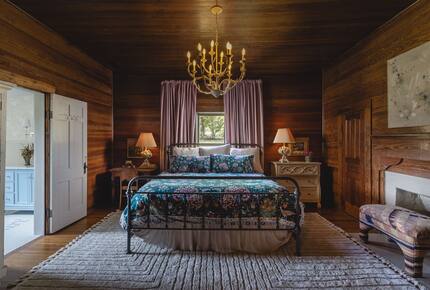 Charmed by History | A Pair of Thoughtfully Restored Retreats - Loganville, Georgia