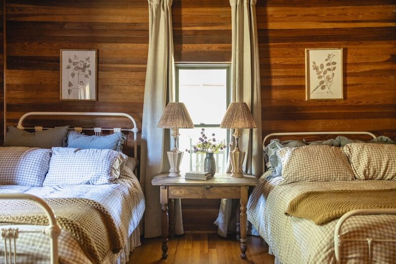 Charmed by History | A Pair of Thoughtfully Restored Retreats - Loganville, Georgia