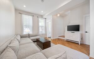 Urban Sophistication with Private Outdoor Living - Chicago, Illinois