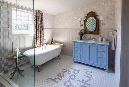 Charmed by History | A Pair of Thoughtfully Restored Retreats - Loganville, Georgia