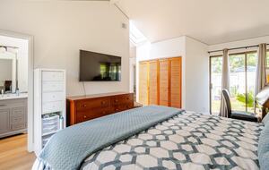 Refined Retreat Steps from Iconic Views - Tiburon, California