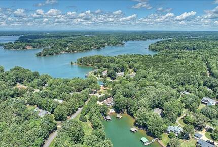 Expansive Lakefront Retreat with Private Beach and Dock - Mooresville, North Carolina