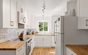 Sunny Solarium Retreat in the Heart of Reno - Reno, Nevada