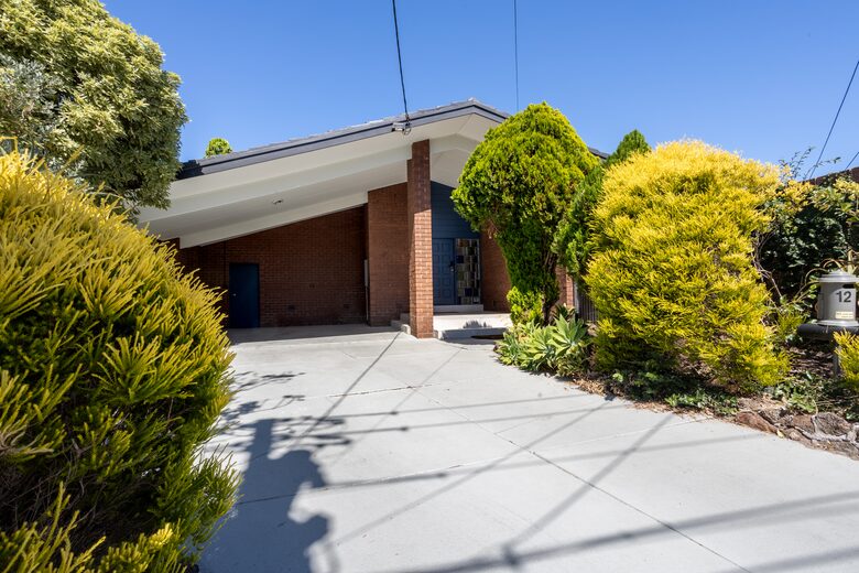 Brighton Blissful | A Poolside Coastal Retreat - Brighton East, Australia