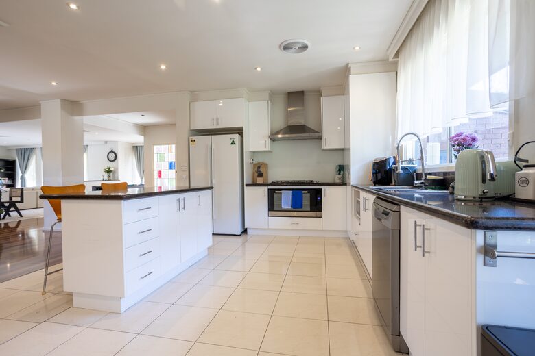 Brighton Blissful | A Poolside Coastal Retreat - Brighton East, Australia