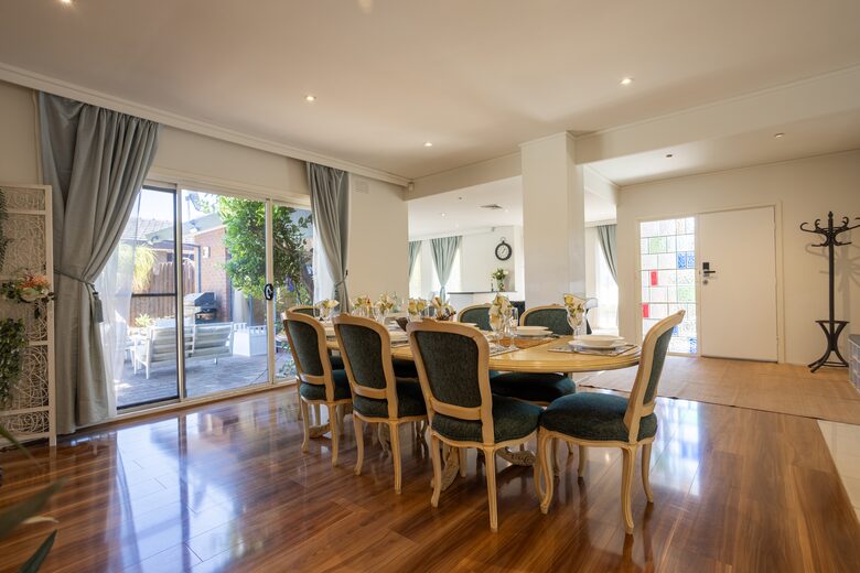 Brighton Blissful | A Poolside Coastal Retreat - Brighton East, Australia