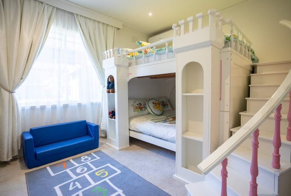 Brighton Blissful | A Poolside Coastal Retreat - Brighton East, Australia