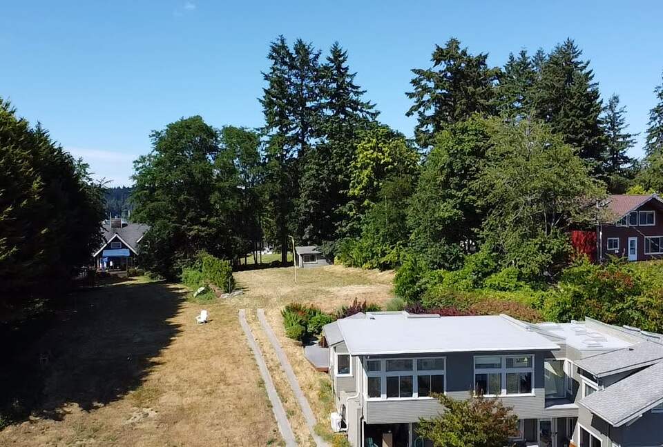 House and Upper Field for Croquet or Cornhole