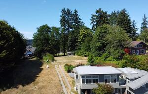 House and Upper Field for Croquet or Cornhole