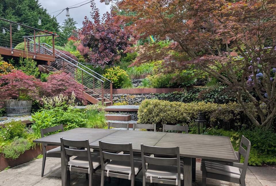 Backyard garden with dining table