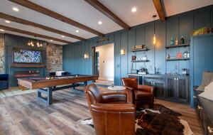 Teton lounge - the modern speakeasy with Teton range views