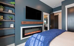 Sequioa Suite w/ Luxury King Bed & private fireplace